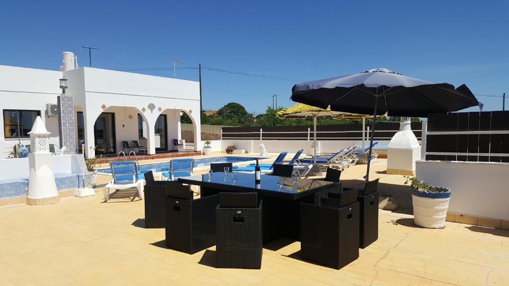 Vila V4 With Private Pool Wifi And Ac In Albufeira - Albufeira