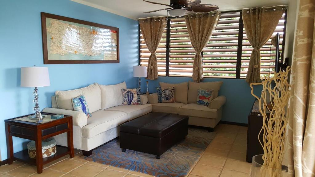 Fully Air-conditioned Beach Front Penthouse Apartment - Puerto Rico