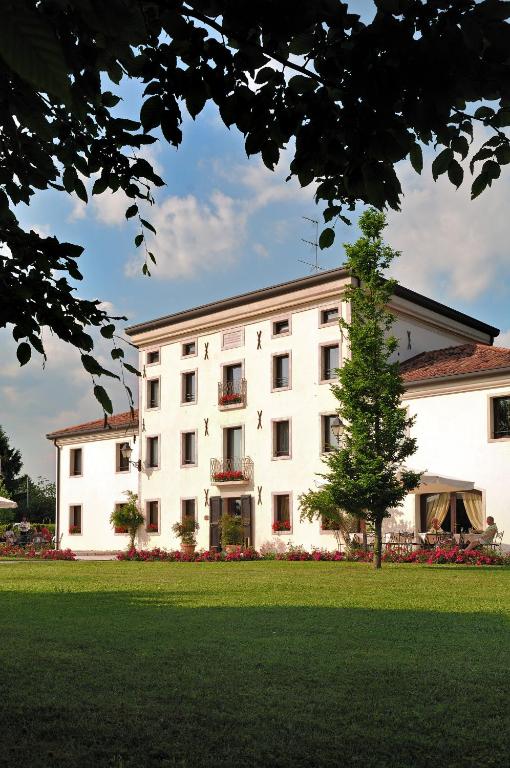 Hotel Villa Dei Carpini - Fontanelle