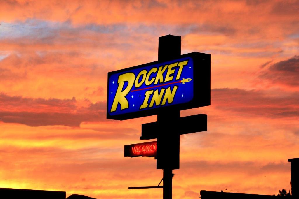 Rocket Inn - Truth or Consequences