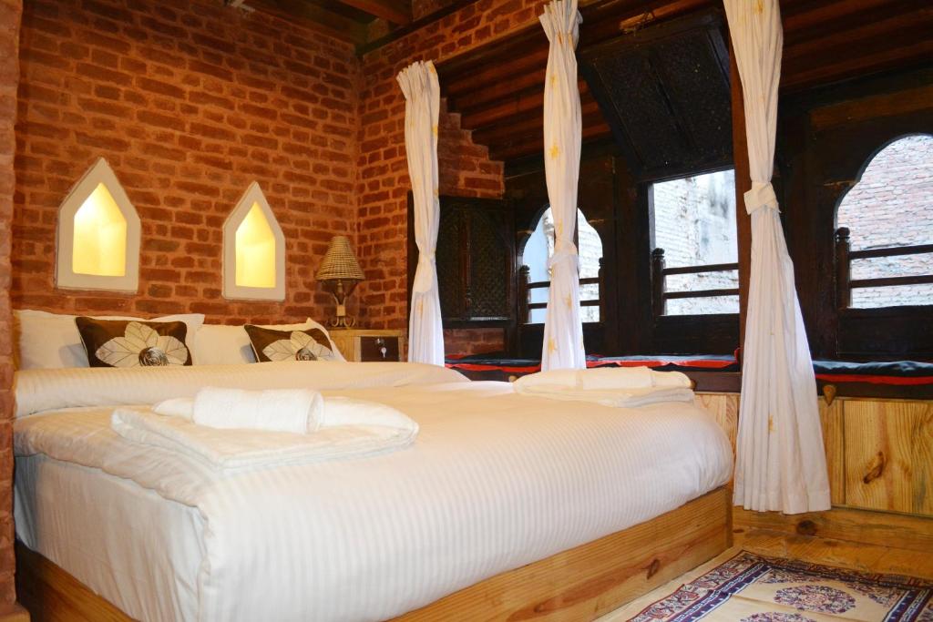 Awesome Double Bed Room - Kathmandu