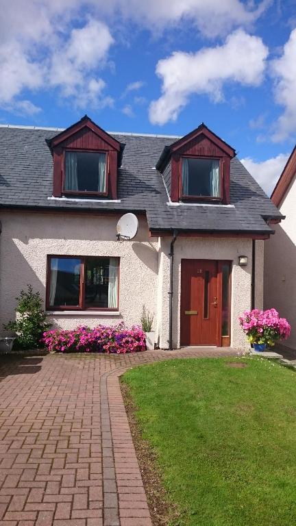 Holiday House Kinveachy - Aviemore