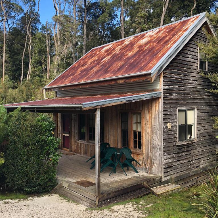 Corinna Wilderness Village - Tasmania