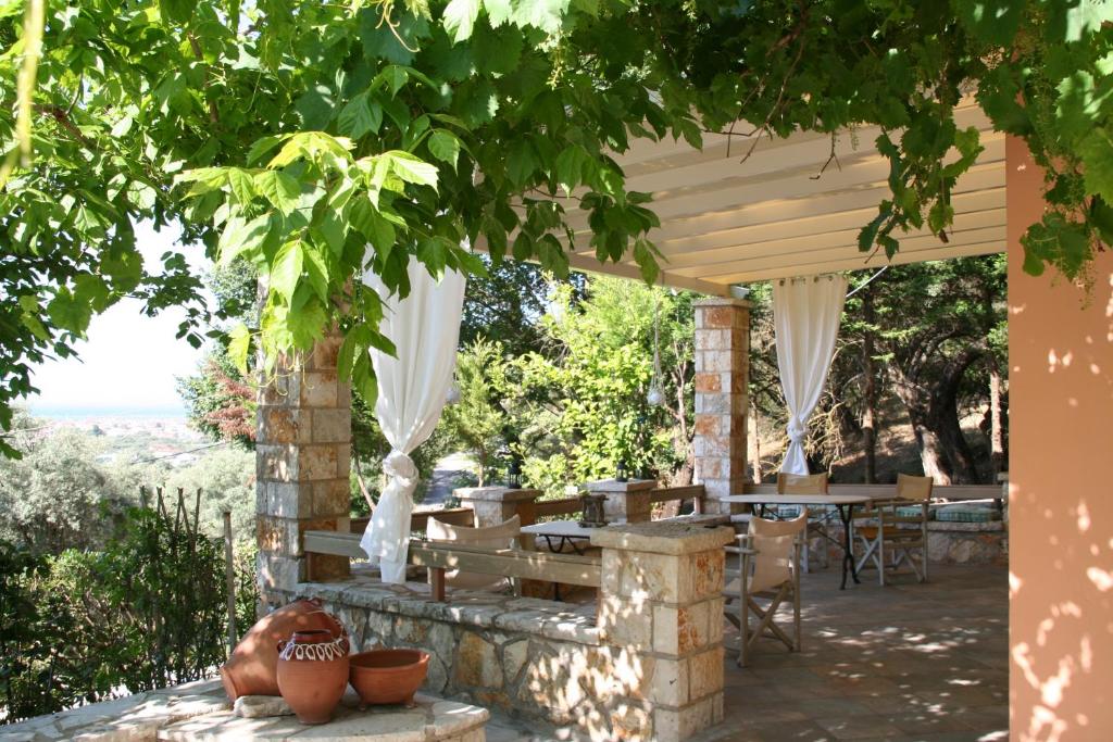 Niko's And Konstantina's Family Vacation House - Lefkada