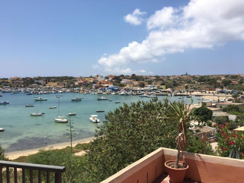 Il Veliero Blu Camere Sul Porto - Lampedusa