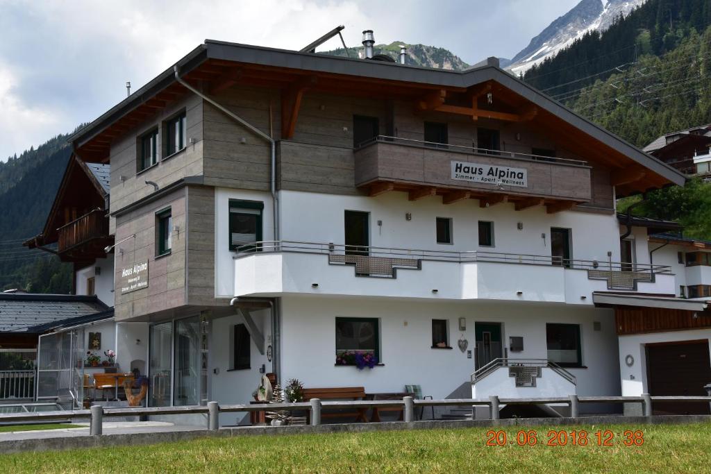 Gästehaus Alpina - Sankt Anton am Arlberg