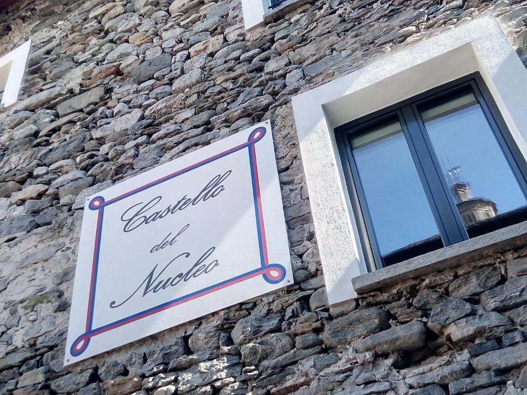 Guesthouse "Castello Del Nucleo" - Brissago TI