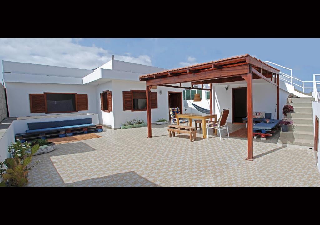 Self-catering Apartment w/ Terrace - Cabo Verde