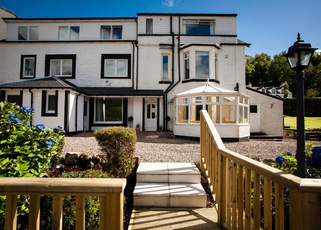 Lochside Guest House - Rowardennan