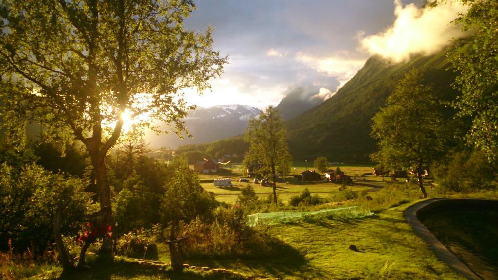 Dalen Gaard camping og hytter - Fiordo de Geiranger