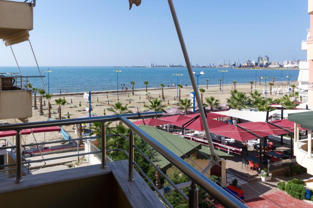 1 Bedroom Apartment With Fast Internet And Sea View Balcony In Durres - Durres