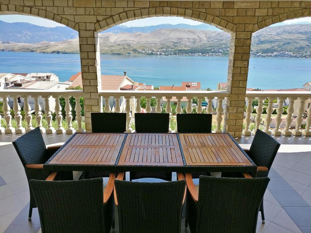 Beautiful New Apartment - Pag