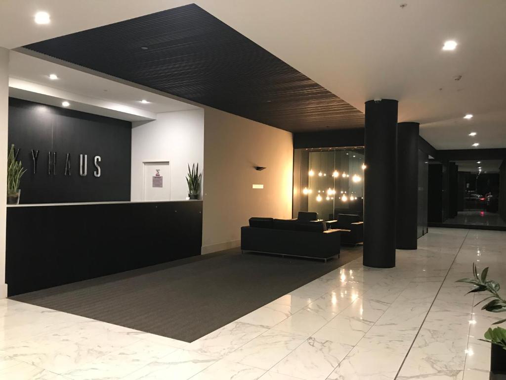 New Luxurious Skyview 2bedroom Apartment Liverpool - Sydney