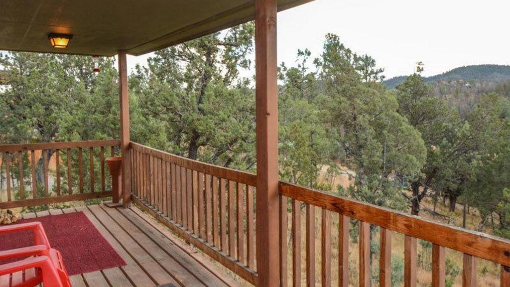 Hughes, Cabin At Ruidoso, With Forest View - United States