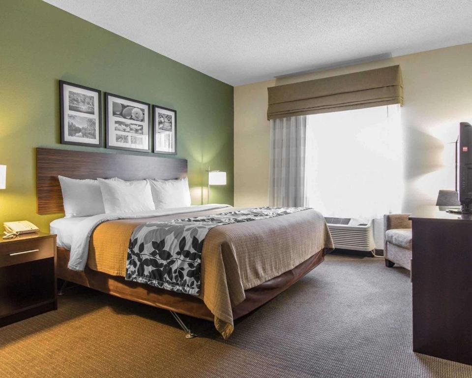 Sleep Inn & Suites Middlesboro - Pine Mountain State Resort Park, Pineville