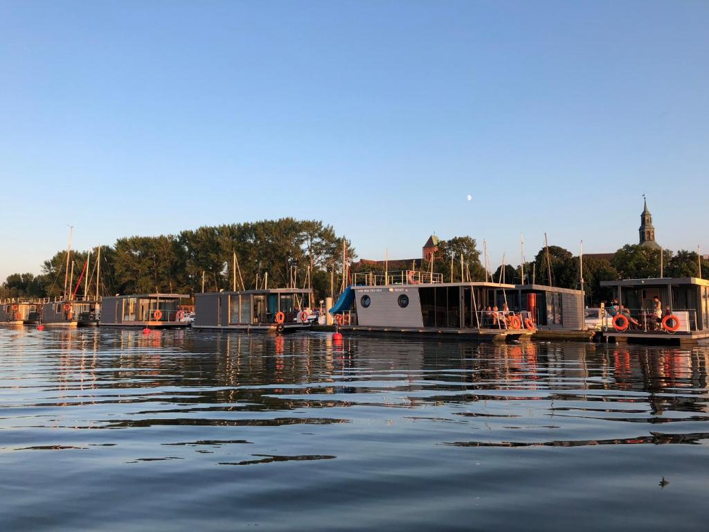 Domy Na Wodzie - Houseboat Porta Mare - Polnische Ostsee