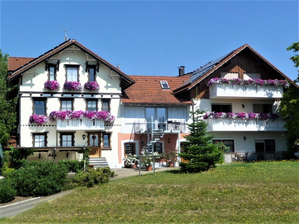 Gästehaus Reischmann - Weißensberg
