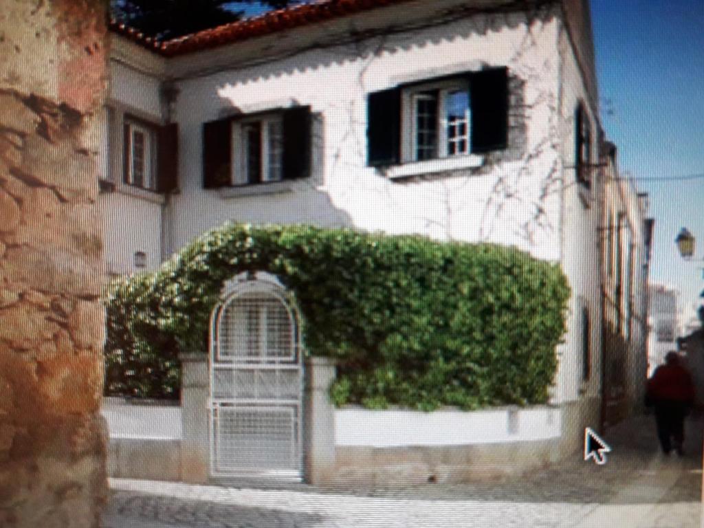3 Bedroom Town House - Historic Centre Of Cascais. 100 Mts From The Beach And Centre Of Cascais - カシュカイシュ