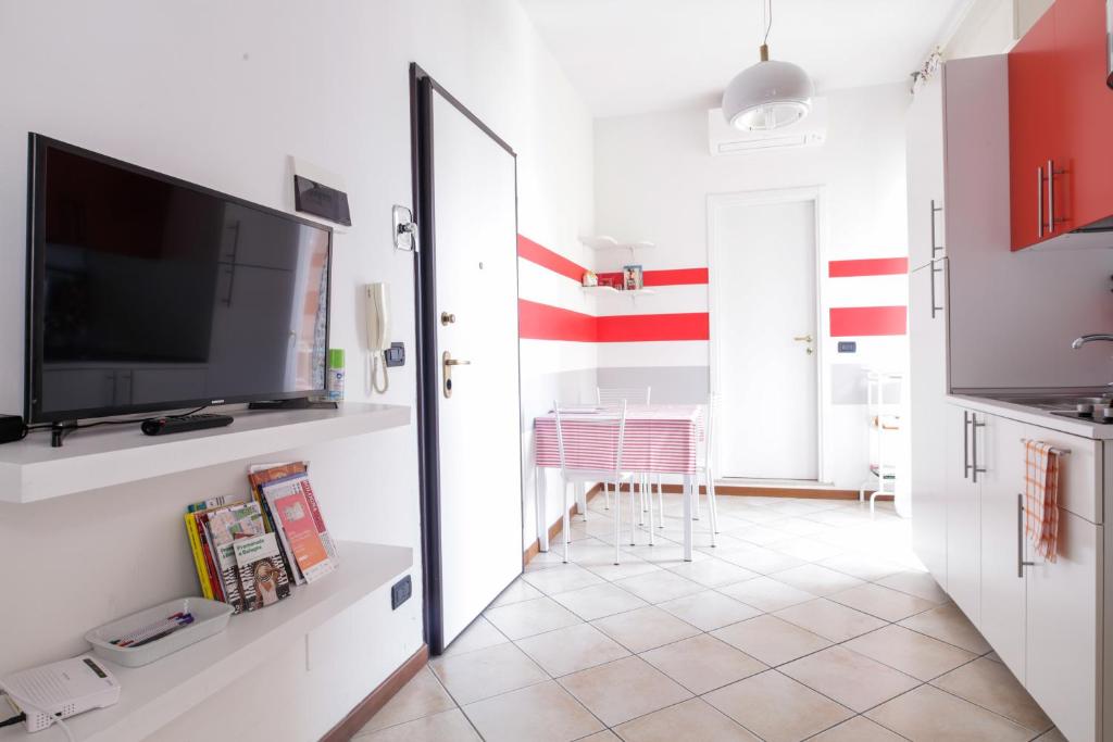 Peaceful Apartment In The Heart Of Bologna - Bologna