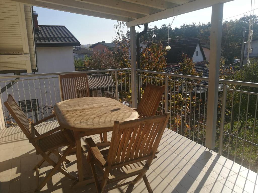 Peaceful 98 m2 apartment with big garden and terrace - Maribor
