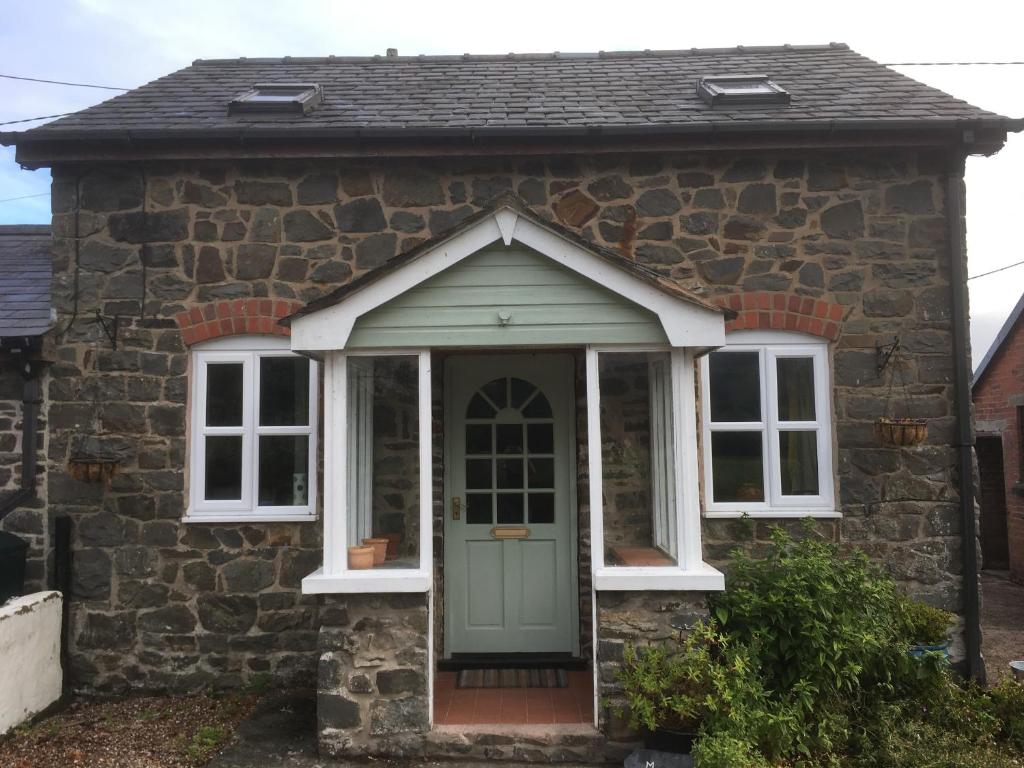 Maesnewydd Cottage - North Wales