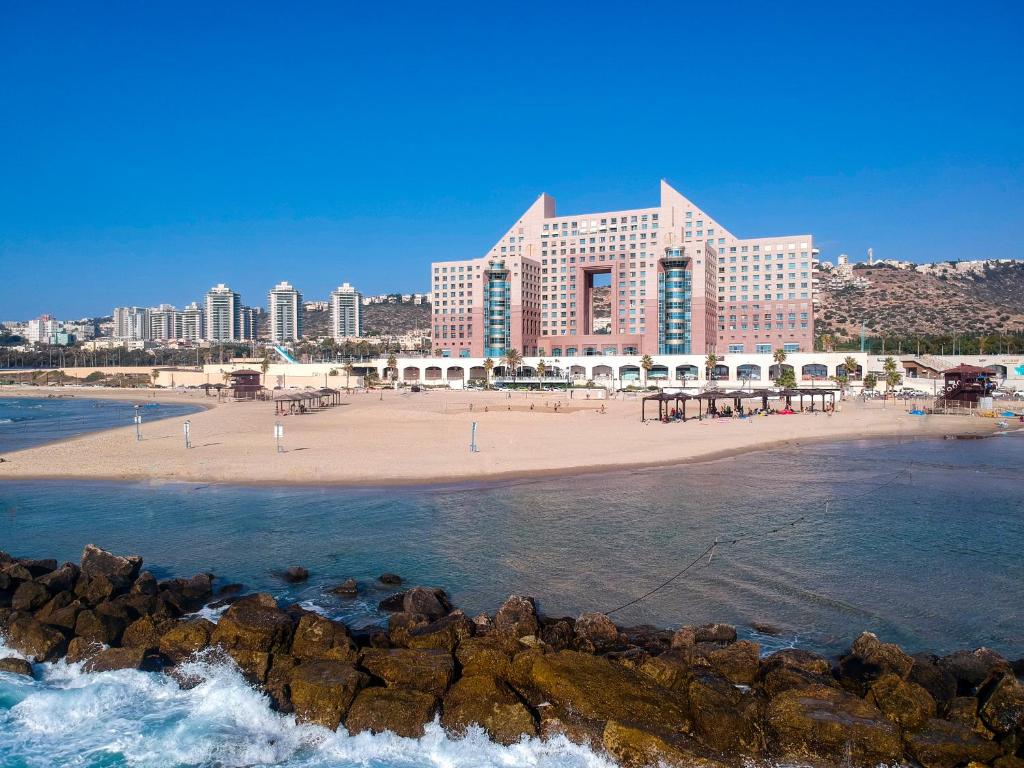 Almog Beach Apartment - Israel