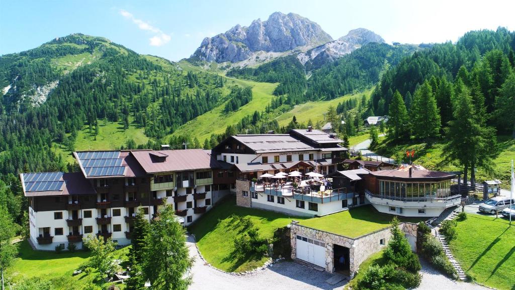 Alpenhotel Plattner - Naßfeld Pass