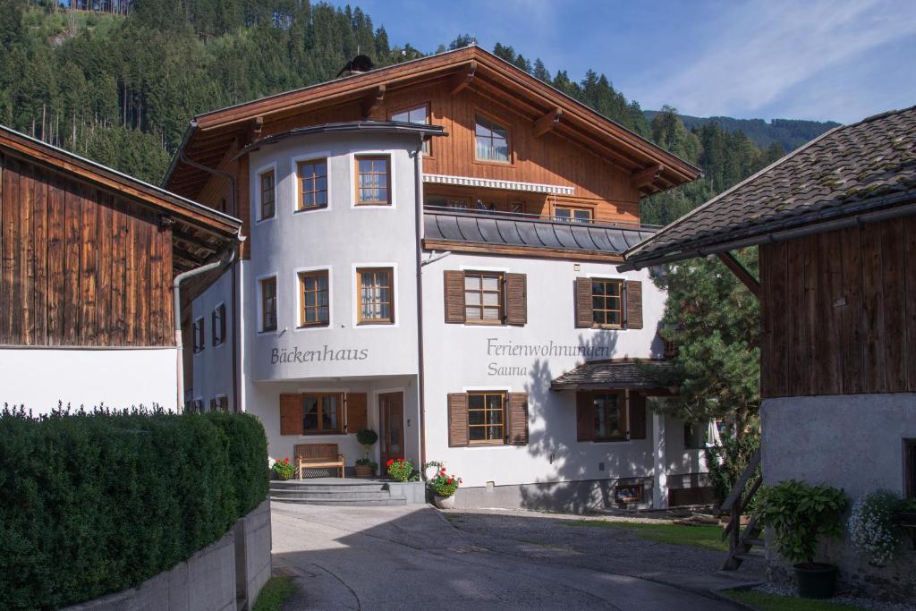 Ferienwohnungen Bäckenhaus - Tyrol