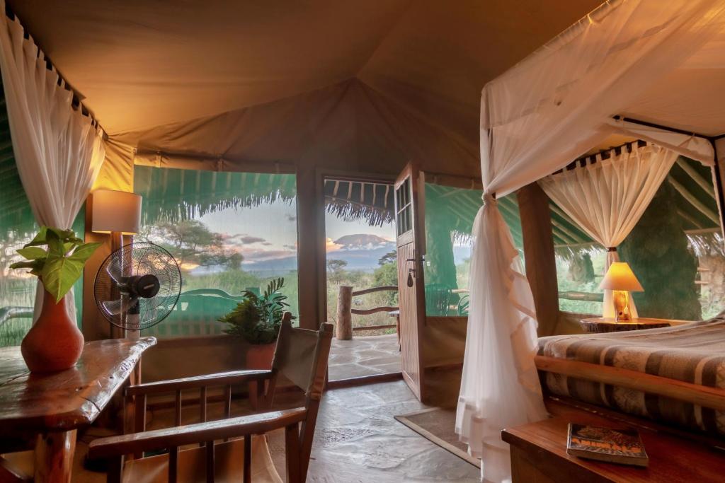 Kibo Safari Camp - 케냐
