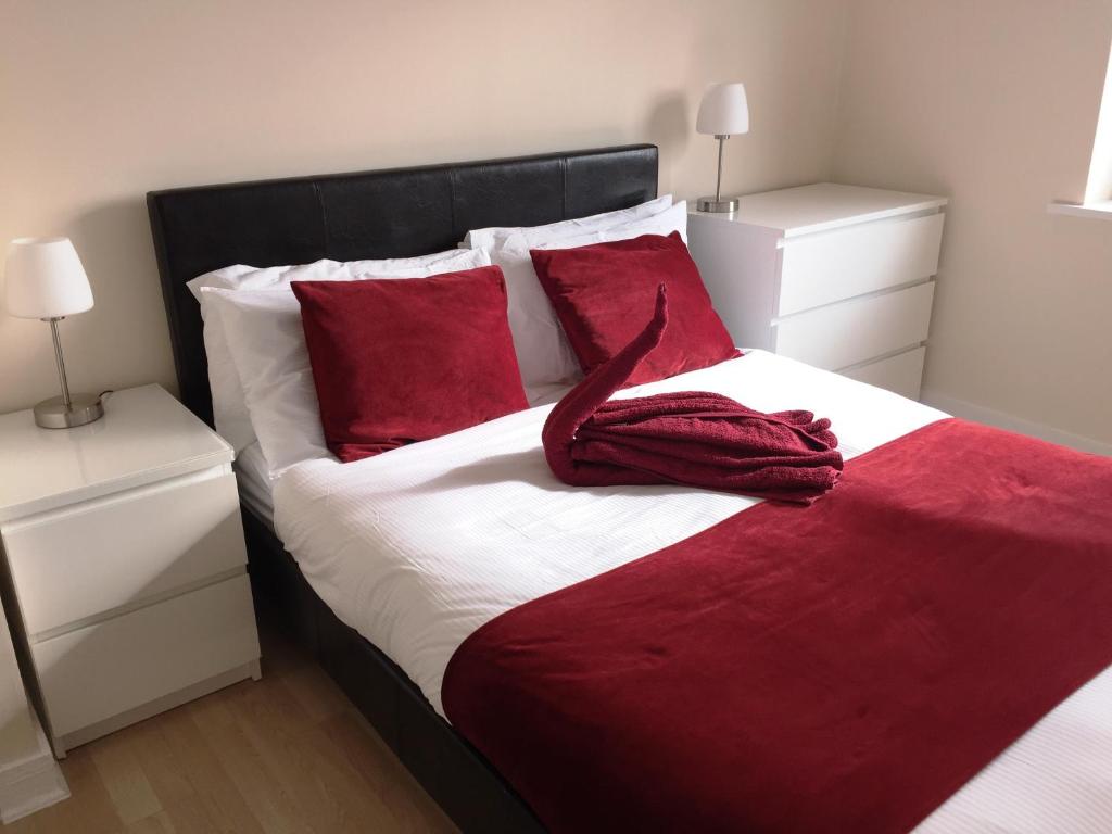 Luxury Apartments With Allocated Parking - Basingstoke