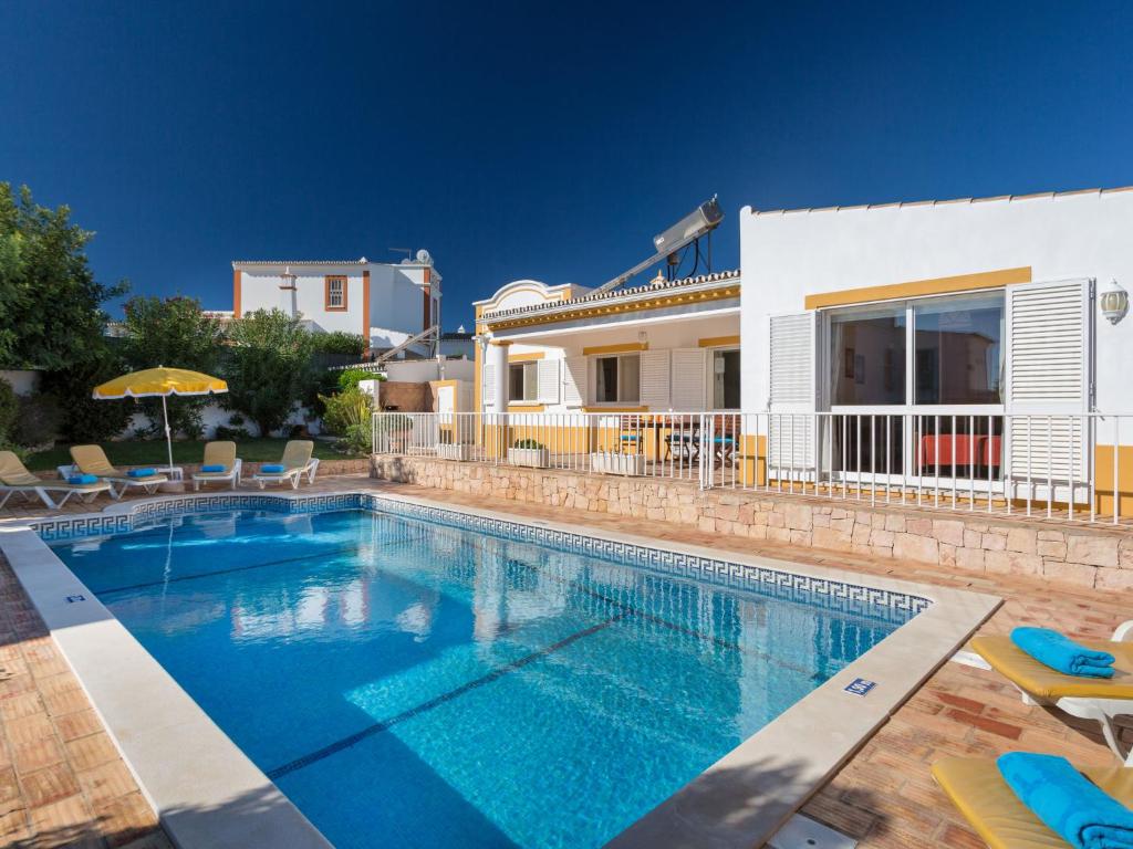 Vacation Home Natura In Guia - 6 Persons, 3 Bedrooms - Guia