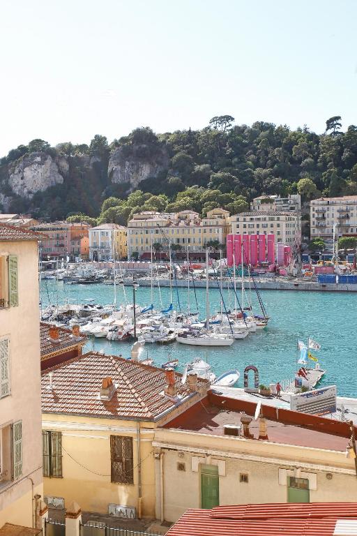 Superbe Appartement Vue Mer 4 Personnes Au Port De Nice - La Trinité