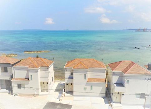 Okinawa, Japan Villas and Beach house Best Price on cozycozy