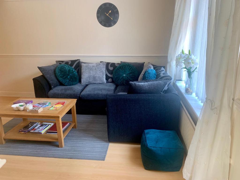 Be My Guest Liverpool - Ground Floor Apartment With Parking - 건지