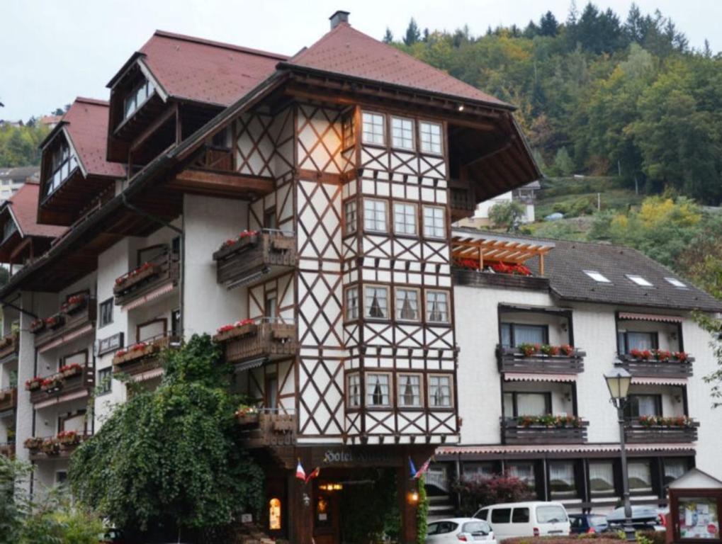 Hotel Hirsch - Bad Peterstal-Griesbach