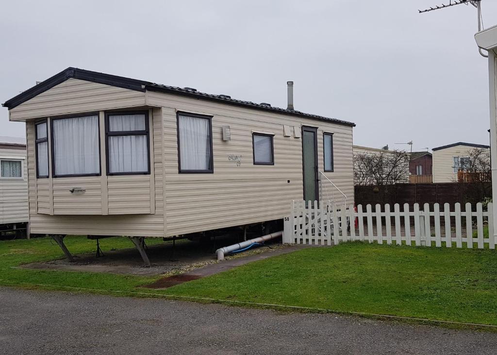 4 Berth With Private Garden - 58 Brightholme Holiday Park Brean! - サマセット