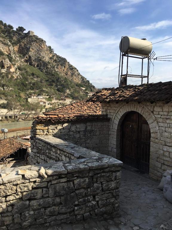 Romeo's Guest House - Distretto di Berat