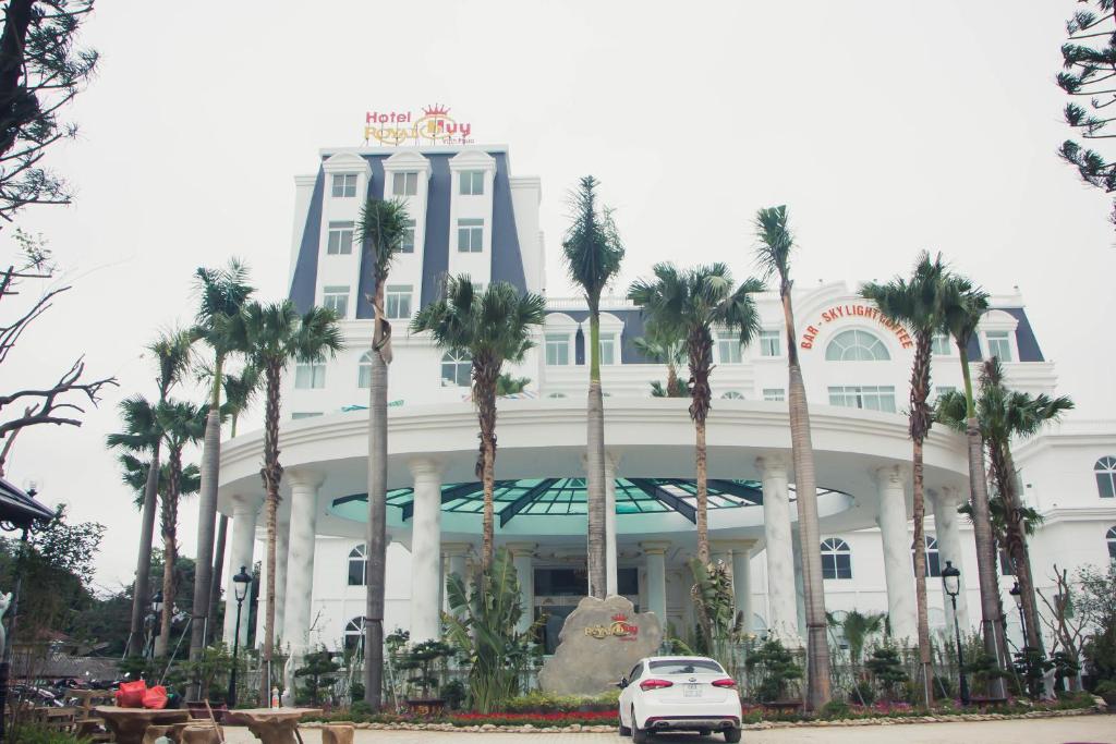 Royal Huy Hotel Vinh Phuc - Thái Nguyên