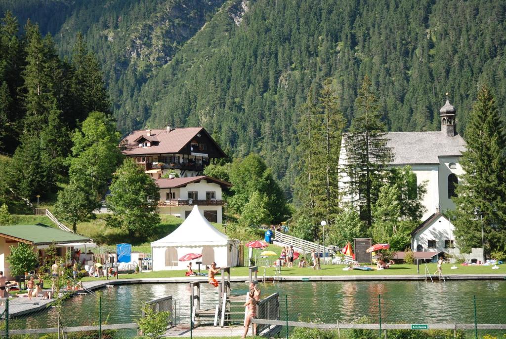 Ferienwohnung Pension Tirol - Bichlbach