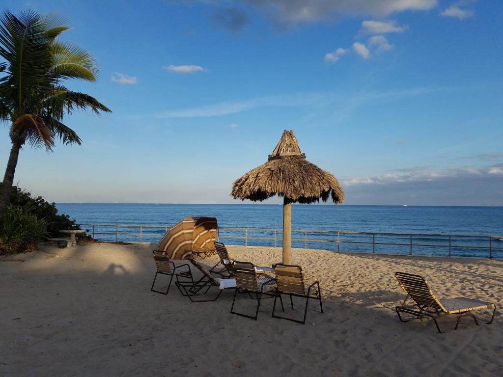 Beach Resort Villa - Beautiful Updated - Boca Raton, FL