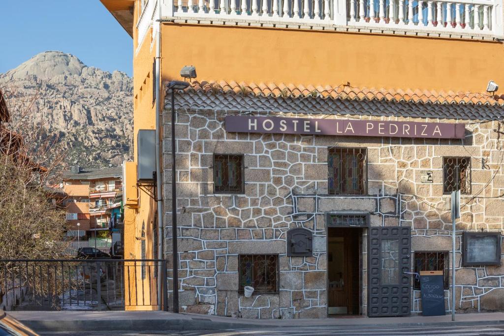 Hostel La Pedriza - Hoyo de Manzanares