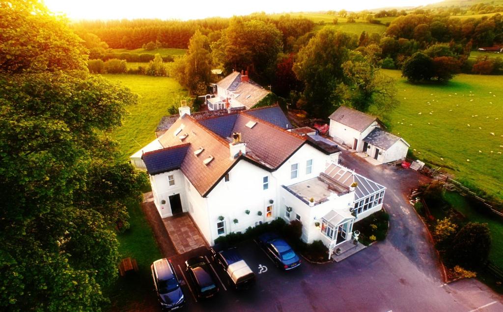 White House Country Inn - Brecon Beacons National Park