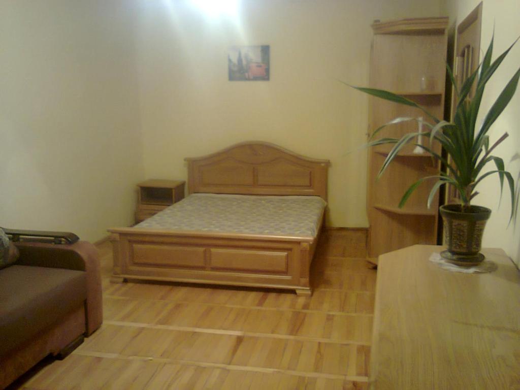 Apartment With Balcony - Lviv