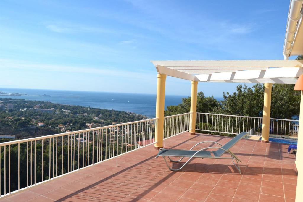 Chalet With 3 Bedrooms At 3 Km From The Beach - Jávea