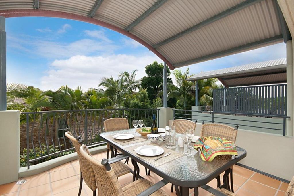 A Spacious 3 Bedroom Unit Overlooking A Sparkling Lap Pool. - Byron Bay