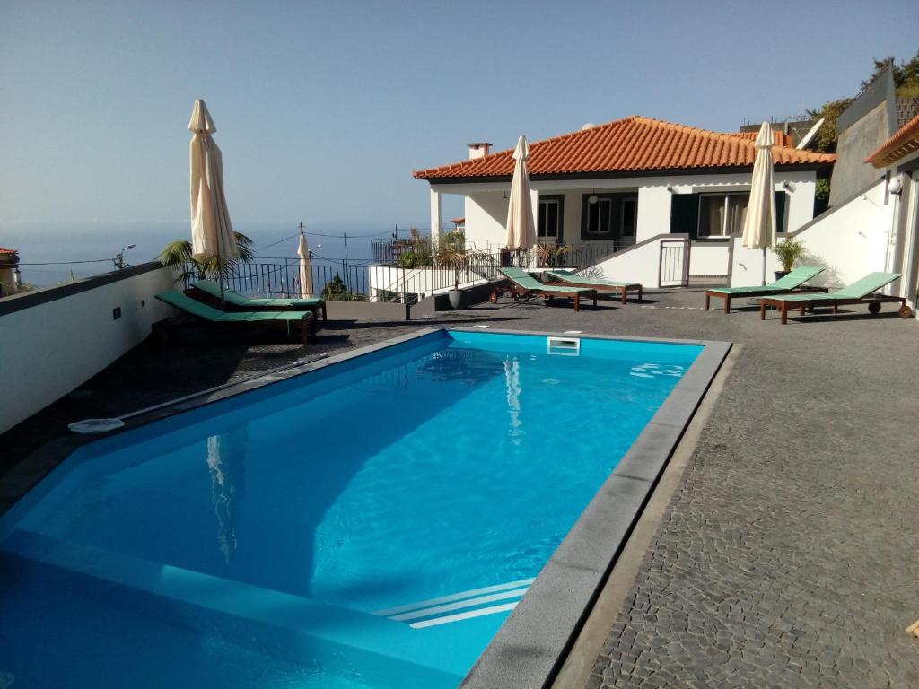 casa agapanthe piscine et vue mer - Paúl do Mar
