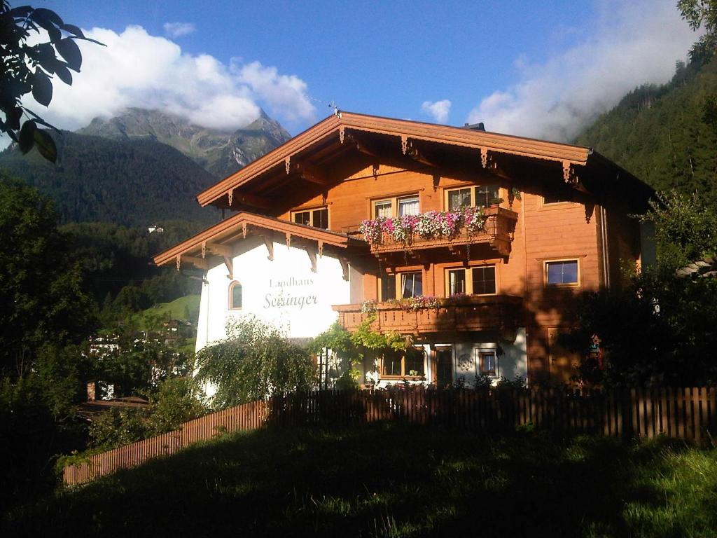 Landhaus Seiringer Apartments - Mayrhofen