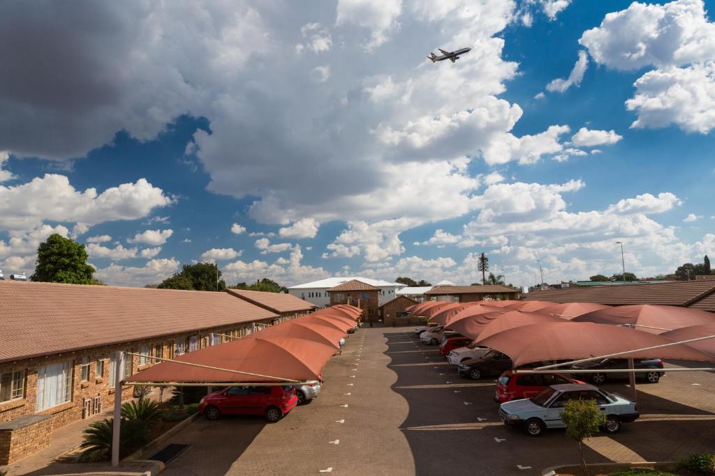 Rudman Townhouses - Or Tambo Airport - South Africa