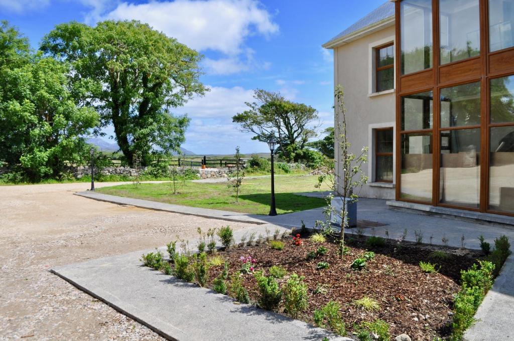 Island View Townhouses - Clifden