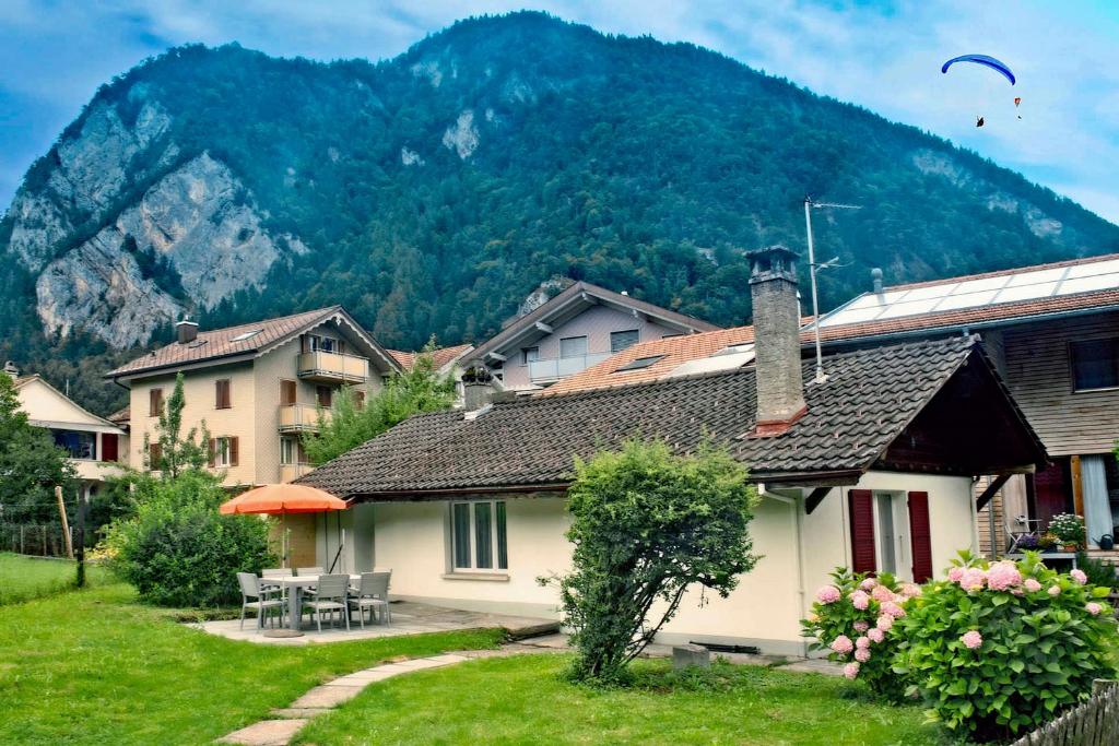 Beausite Cottage With Its Own Garden And Patio - Interlaken